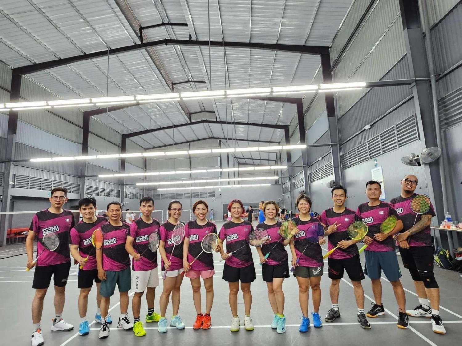 Sân cầu lông R Sport - chi tiết khu vực sân