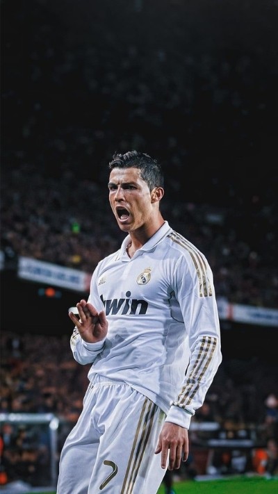 Biểu cảm "Siuuu" đặc trưng của Ronaldo