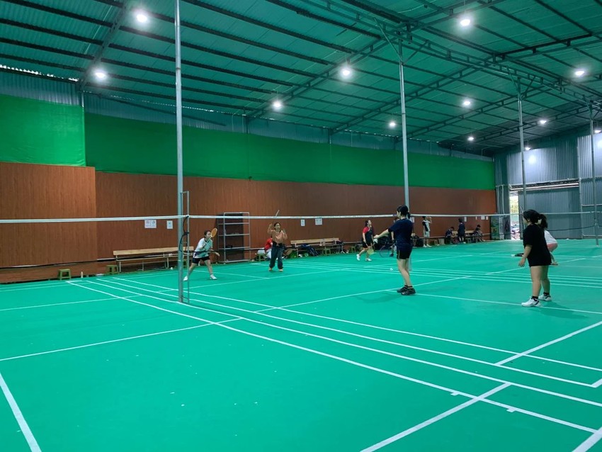 Sân Minh Toàn là địa chỉ yêu thích của nhiều lông thủ