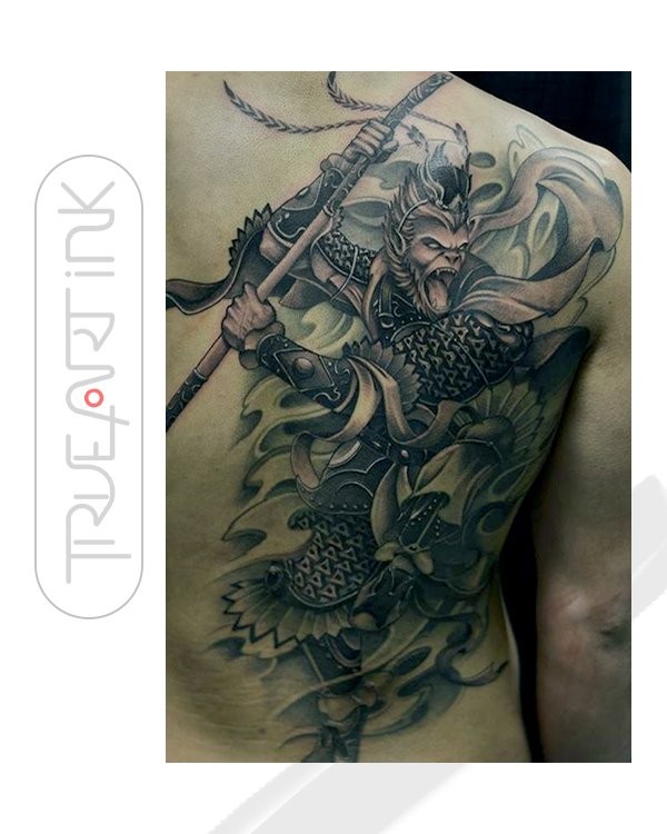 Tôn Ngộ Không với vẻ mặt quyết tâm chiến đấu