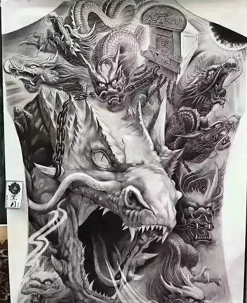 Cận cảnh một hình xăm rồng tinh xảo trên cánh tay