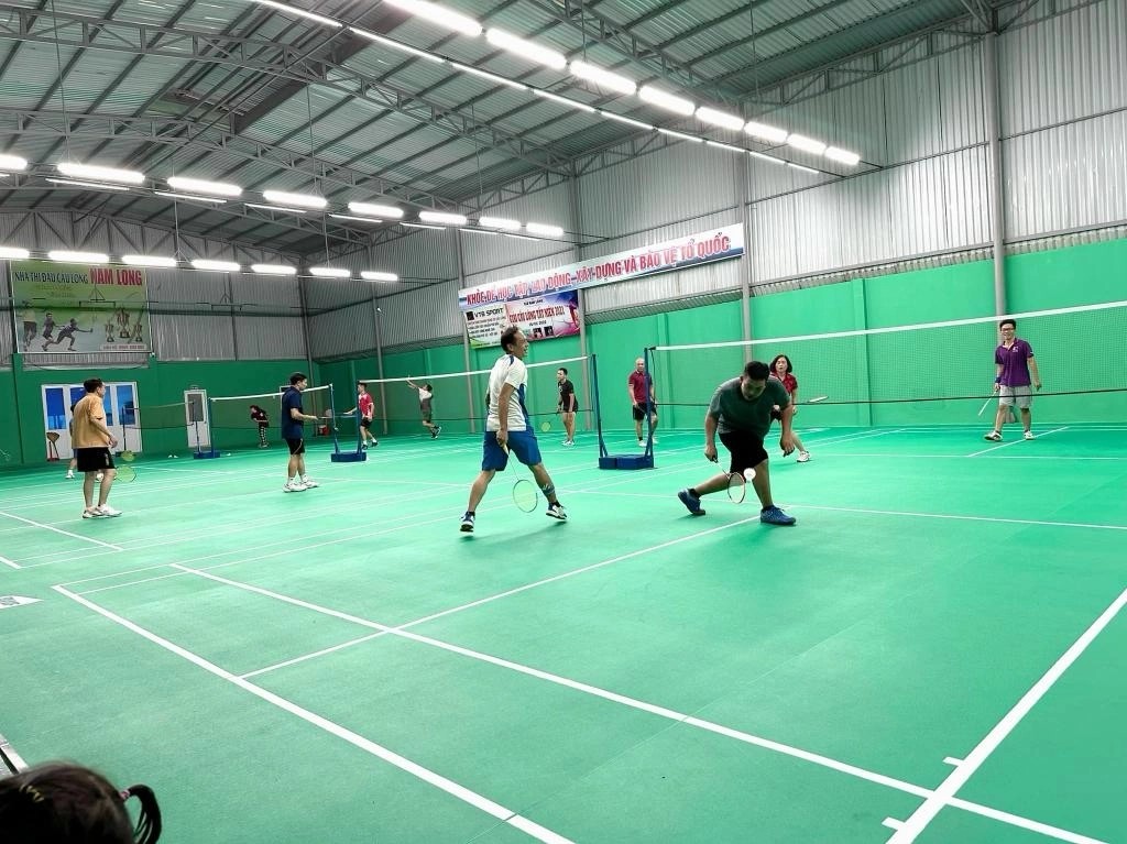 Sân cầu lông Nam Long