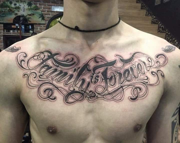 Hình xăm chữ Family tối giản