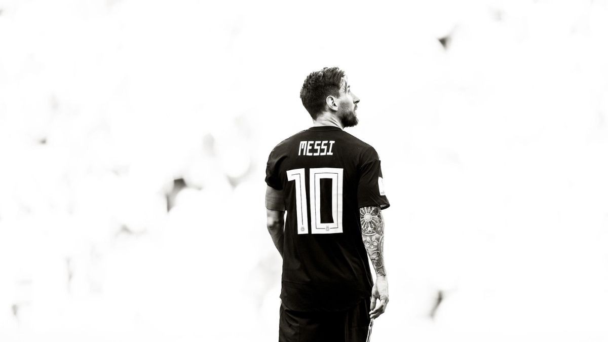 Hình nền Messi trắng đen