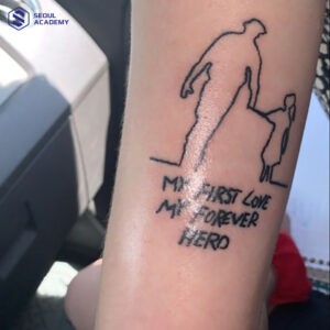 Hình xăm về bố với ý nghĩa “Bố là tình yêu đầu tiên và mãi mãi của con”