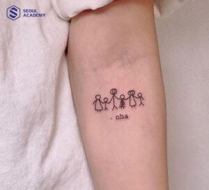 Hình xăm về gia đình cực kỳ đơn giản nhưng ý nghĩa