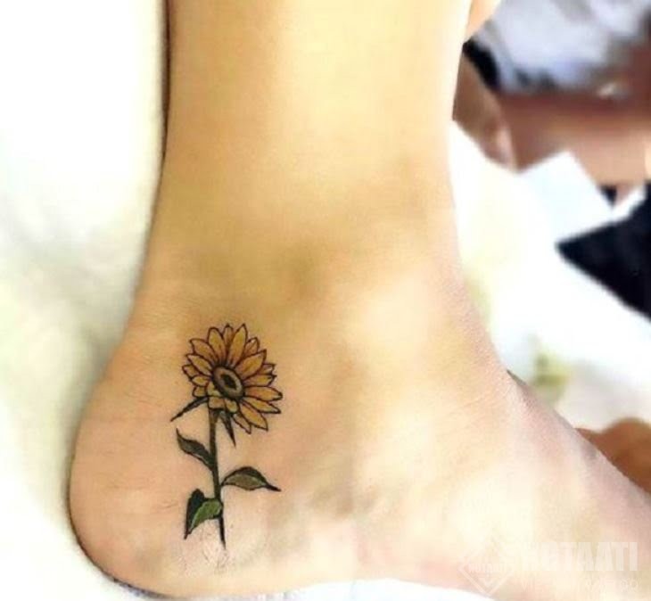 Hình xăm cổ chân mang đến tài lộc