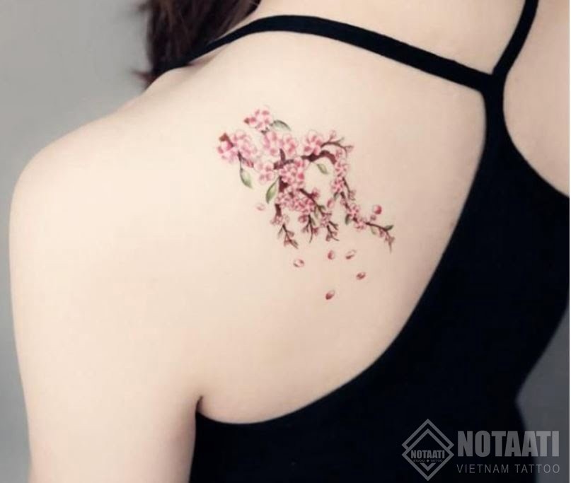 Vị trí xăm hình hoa đào bạn nữ chọn