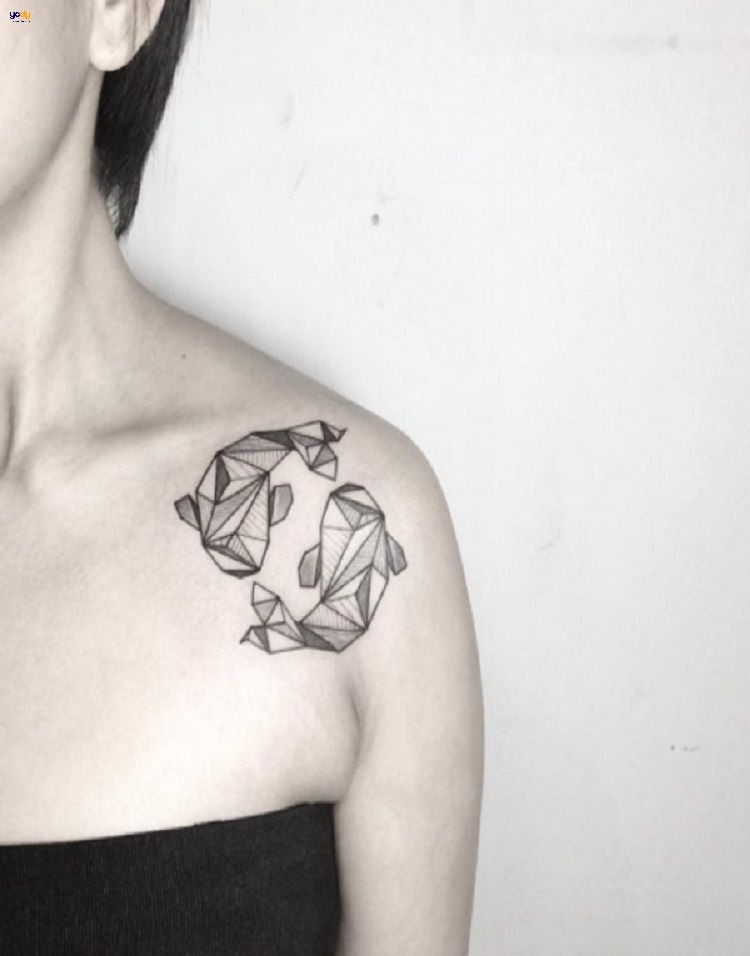 Hình xăm hoàng đạo trên vai