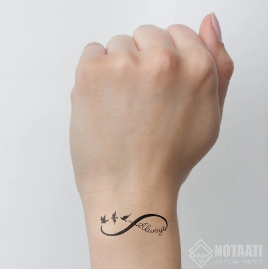 Hình xăm vô cực ở tay