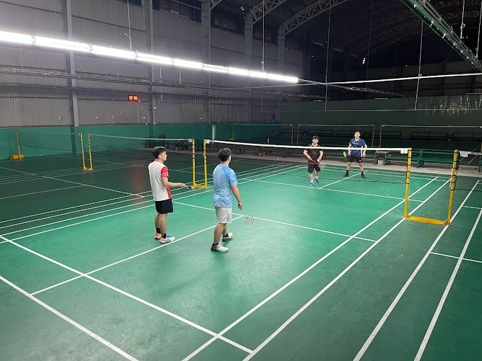 tổng quan sân cầu lông Đầm Sen