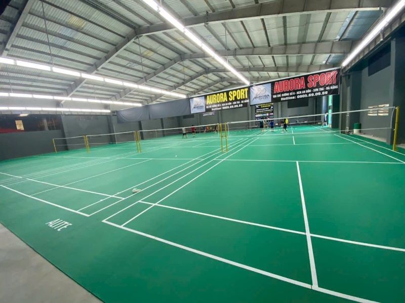 Sân cầu lông Aurora Sport với không gian đạt chất lượng - Nguồn: Internet