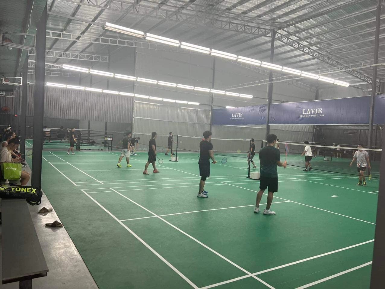 Tiện ích sân cầu lông LAVIE