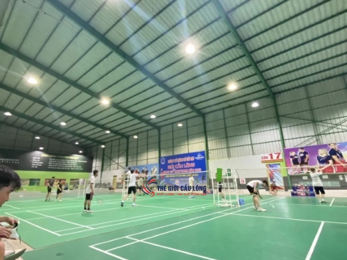 Sân cầu lông Quang Sport 2