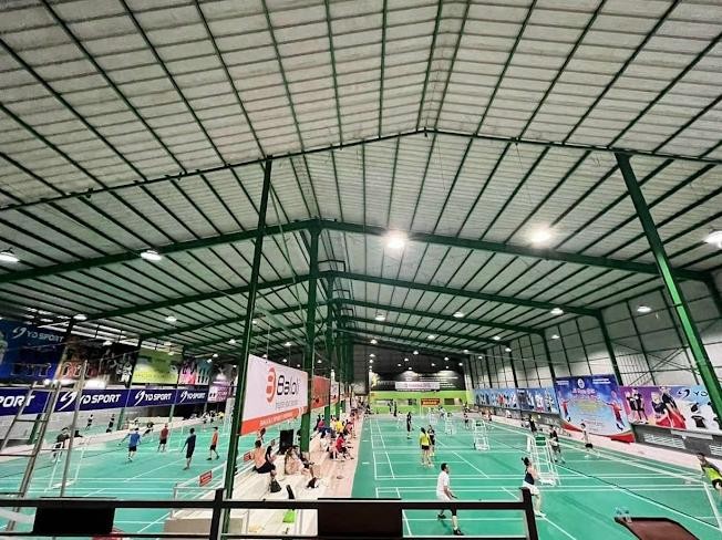 Toàn cảnh sân cầu lông Quang Sport Cần Thơ