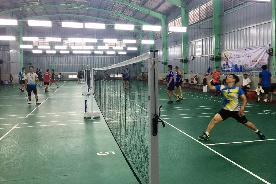 Sân Cầu Lông Trường THPT Lý Thái Tổ