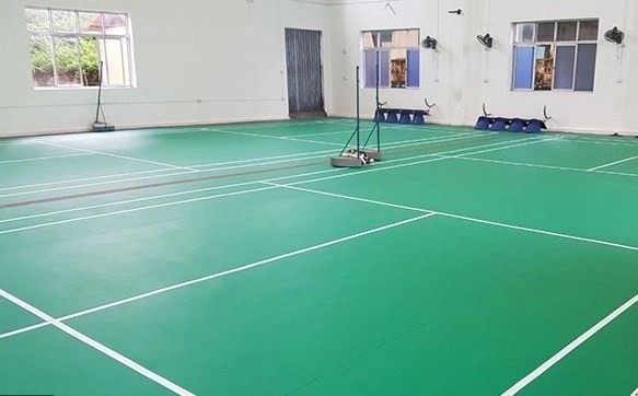 Sân cầu lông Hồng Hà tại Tân Bình
