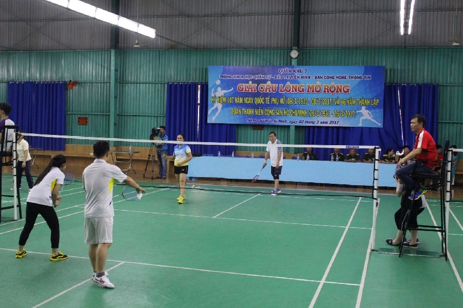Sân cầu lông Quân khu 7 tại Tân Bình