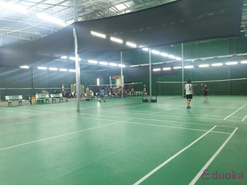 gioi thieu chung ve san cau long sd 1