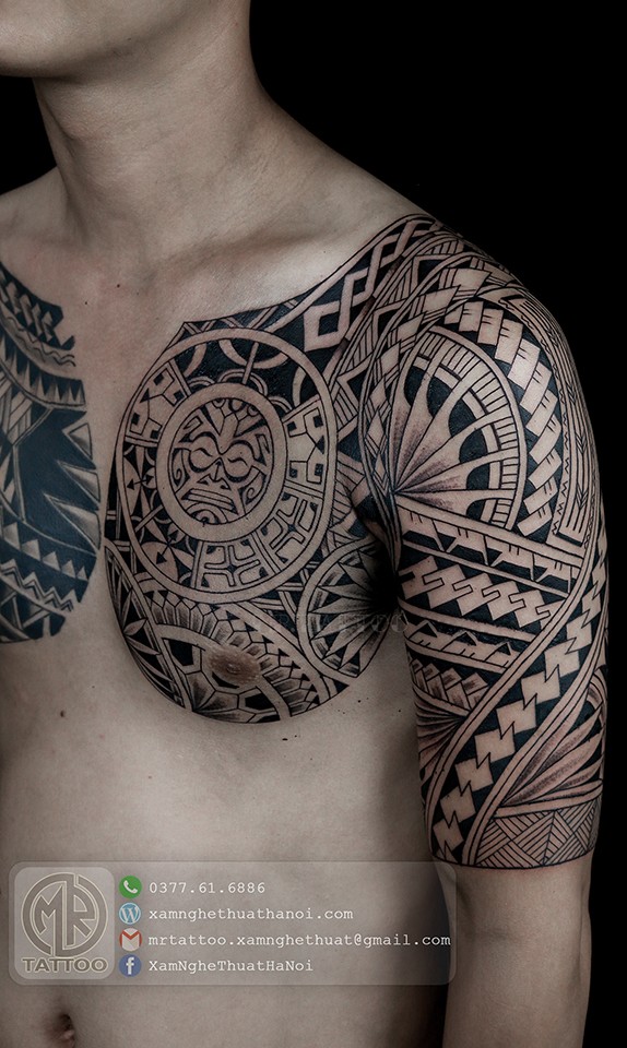 Hình xăm Maori trên ngực
