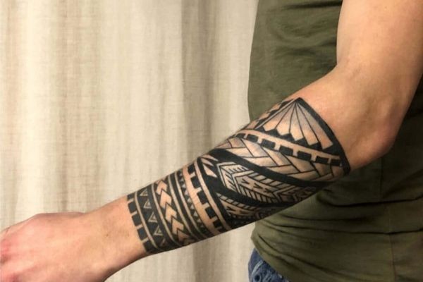 Hình xăm Maori trên cánh tay
