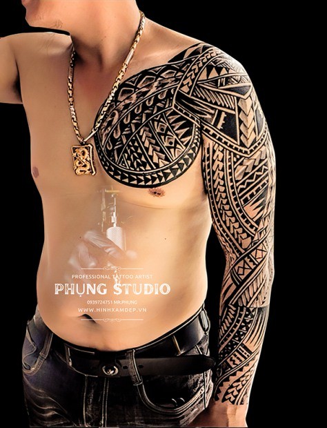 Hình xăm Maori trên bắp tay