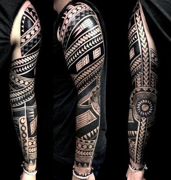 Hình xăm Maori trên vai