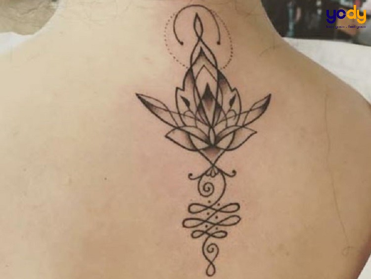 Những hình xăm sau gáy đầy cá tính!