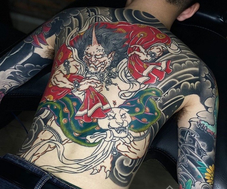 Vẻ ngoài dữ dằn của Quỷ Oni