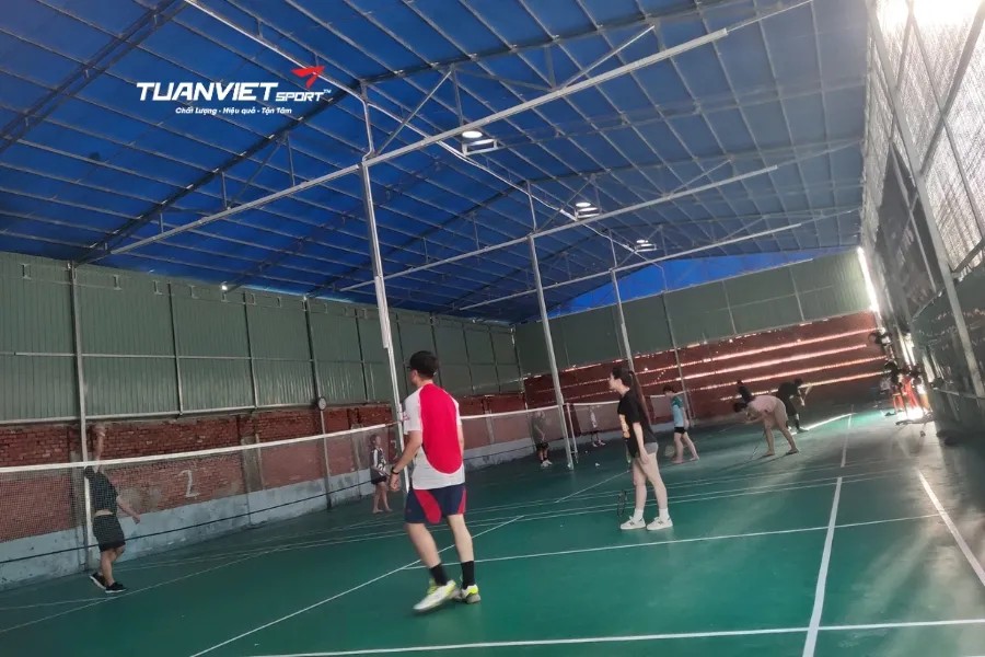 Sân cầu lông Tiến Minh Badminton