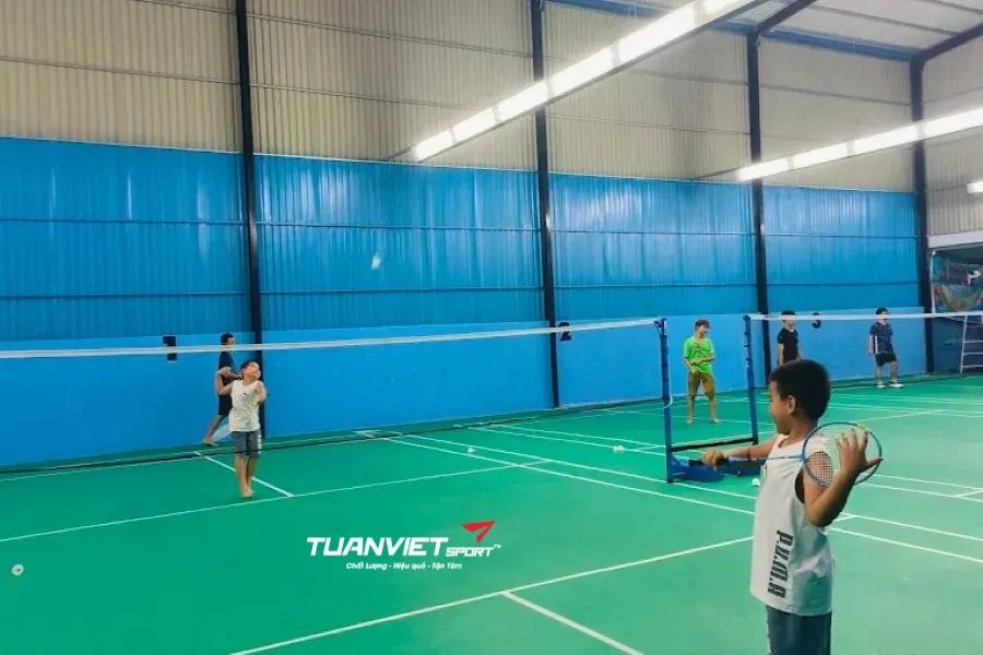 Sân Cầu Lông Tùng Anh