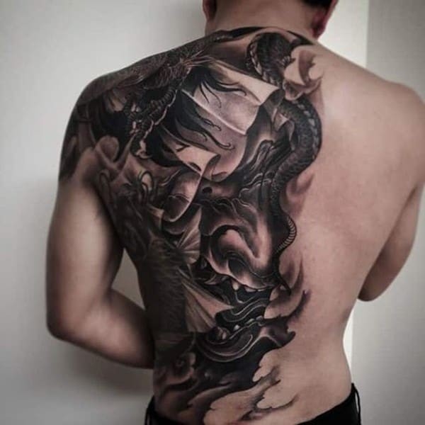 Hình xăm quỷ Oni Hannya nửa lưng
