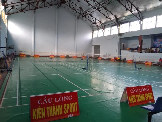 Sân cầu lông Nhà thi đấu thành phố Buôn Ma Thuột
