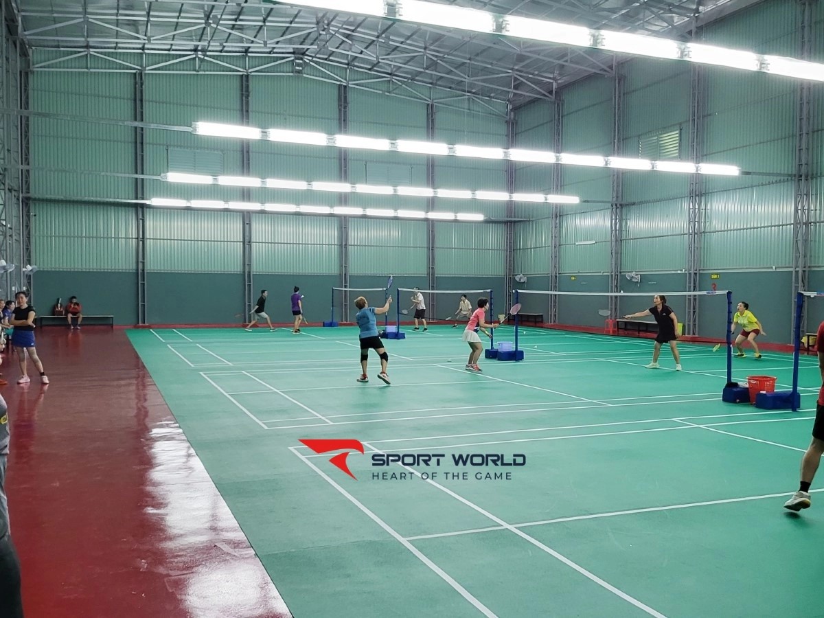 Khu vực nghỉ ngơi tiện nghi tại Sân Hiệp Thành