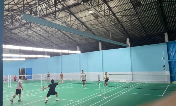 Khám phá sân cầu lông Vạn Nguyên quận 8