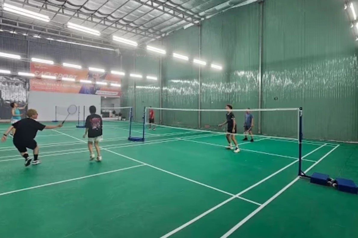 Sân cầu lông Phú Nhuận - Sân trường THPT Phú Nhuận
