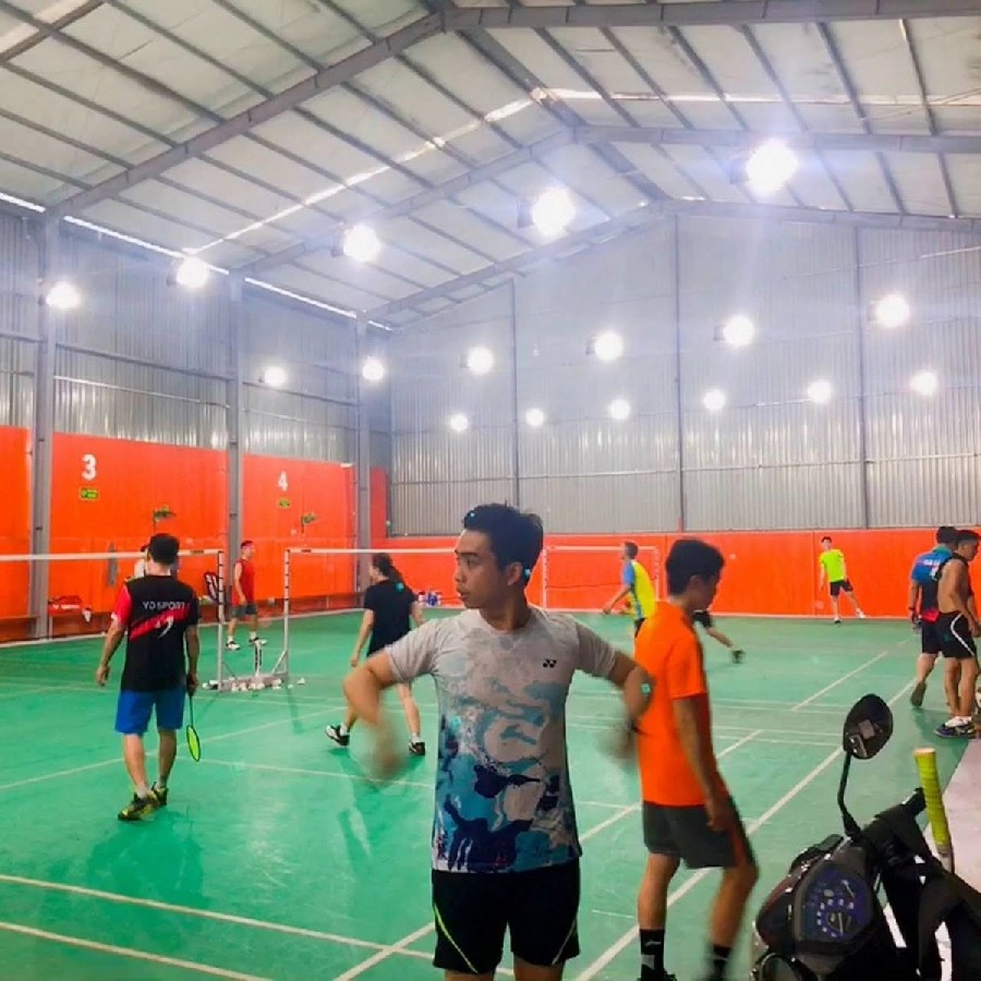 Sân cầu lông Bình Trưng, Quận 2