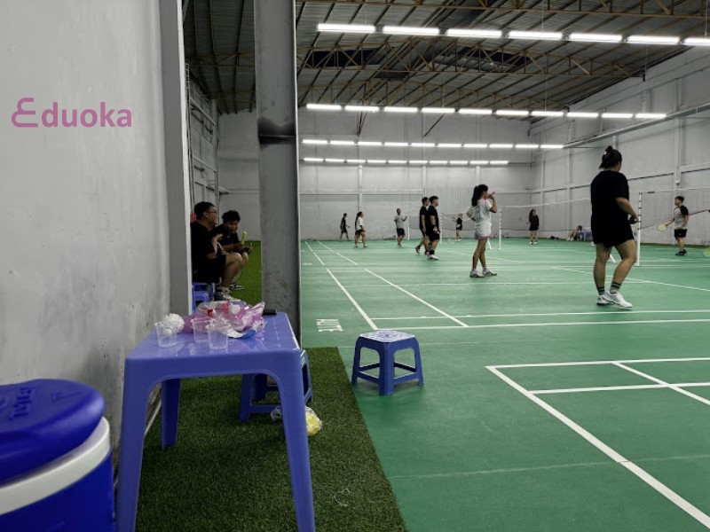 Giá cả thuê sân cầu lông Thành Phát