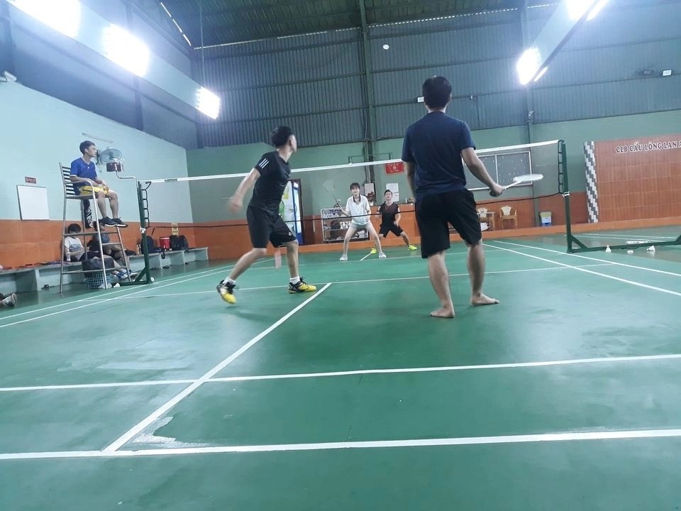 Sân cầu lông Lan Anh