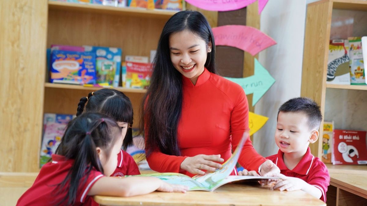 Bài thơ về nghề giáo vinh quang