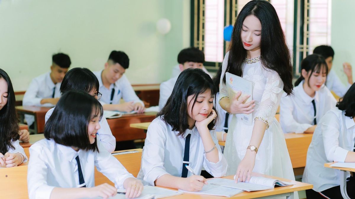Thơ về nghề giáo ngắn 4 câu